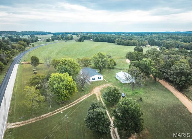 $245,000 | 88 State Highway 42, Dixon, MO 65459