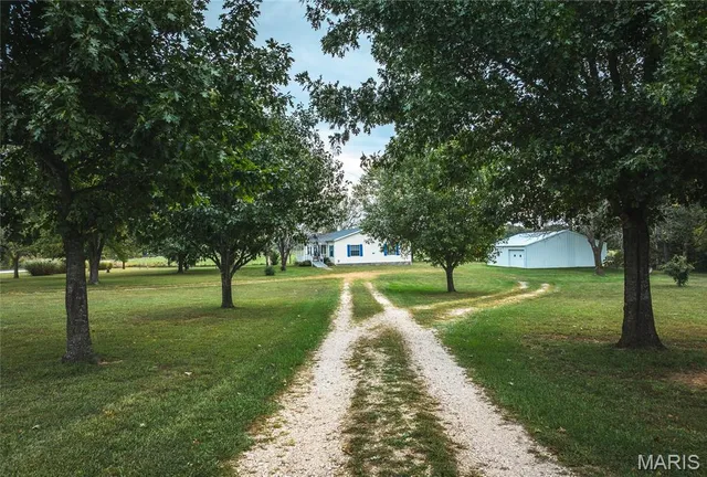 $245,000 | 88 State Highway 42, Dixon, MO 65459