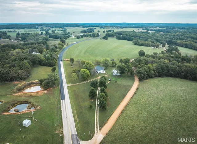 $245,000 | 88 State Highway 42, Dixon, MO 65459