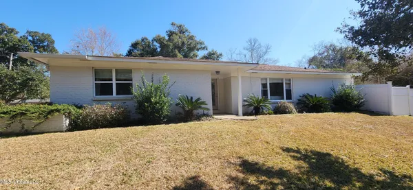 $459,000 | 2100 Lafitte Avenue, Ocean Springs, MS 39564
