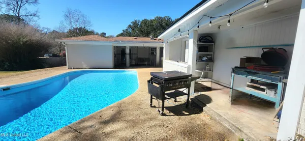 $459,000 | 2100 Lafitte Avenue, Ocean Springs, MS 39564