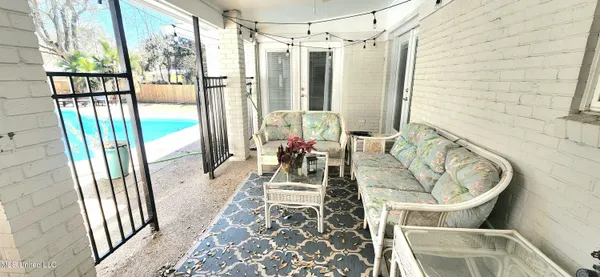 $459,000 | 2100 Lafitte Avenue, Ocean Springs, MS 39564