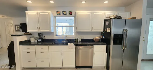 $459,000 | 2100 Lafitte Avenue, Ocean Springs, MS 39564