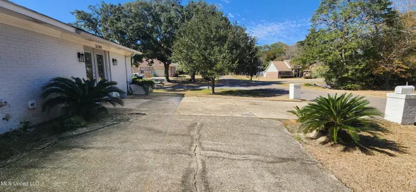 $459,000 | 2100 Lafitte Avenue, Ocean Springs, MS 39564