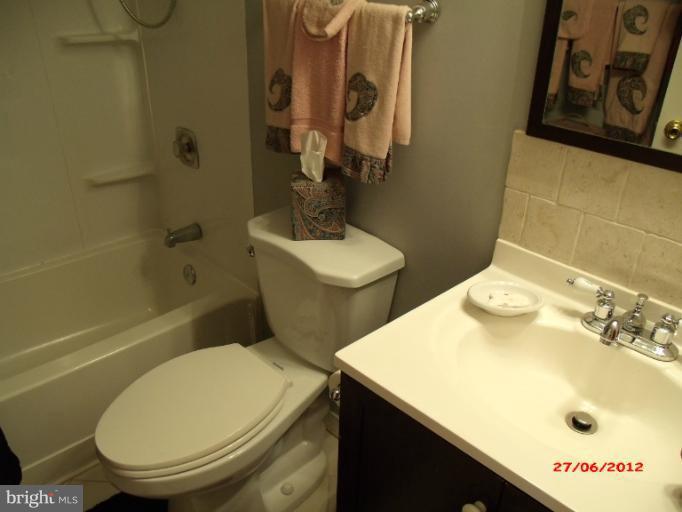 511 Nollmeyer Road Middle River, MD 21220 - Photo 5 of 20 Bath (Master)