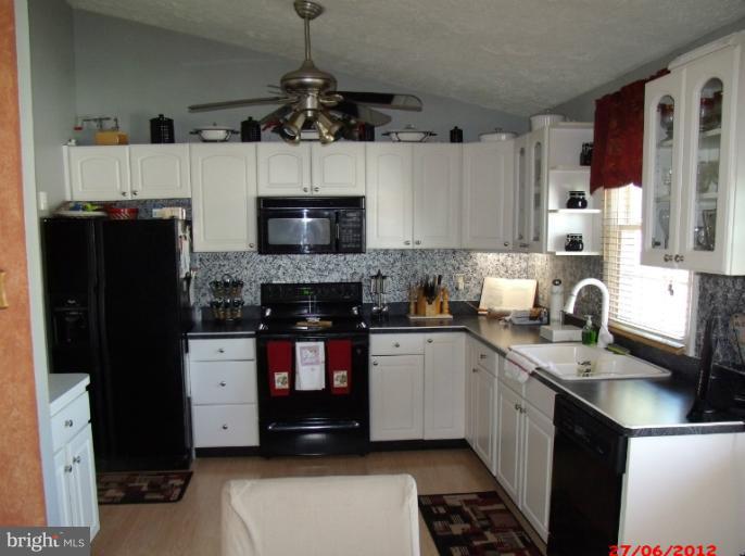 511 Nollmeyer Road Middle River, MD 21220 - Photo 10 of 20 Kitchen