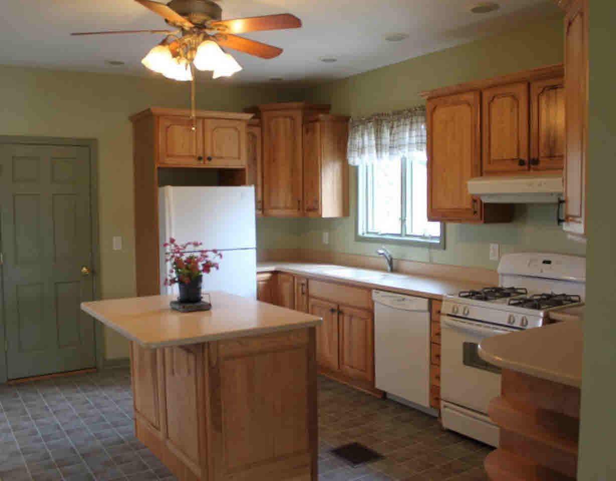11541 Lennon Road Lennon, MI 48449 - Photo 4 of 43 21281998-3.JPG
