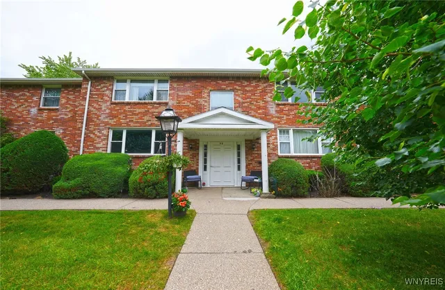 $169,500 | 59 Old Lyme Drive, Unit 3, Amherst, NY 14221