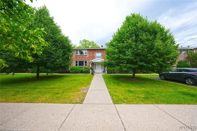 $169,500 | 59 Old Lyme Drive, Unit 3, Amherst, NY 14221