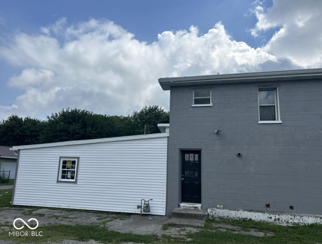 2702 Broad Street New Castle, IN 47362 - Photo 4 of 10