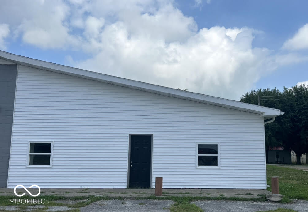 2702 Broad Street New Castle, IN 47362 - Photo 8 of 10