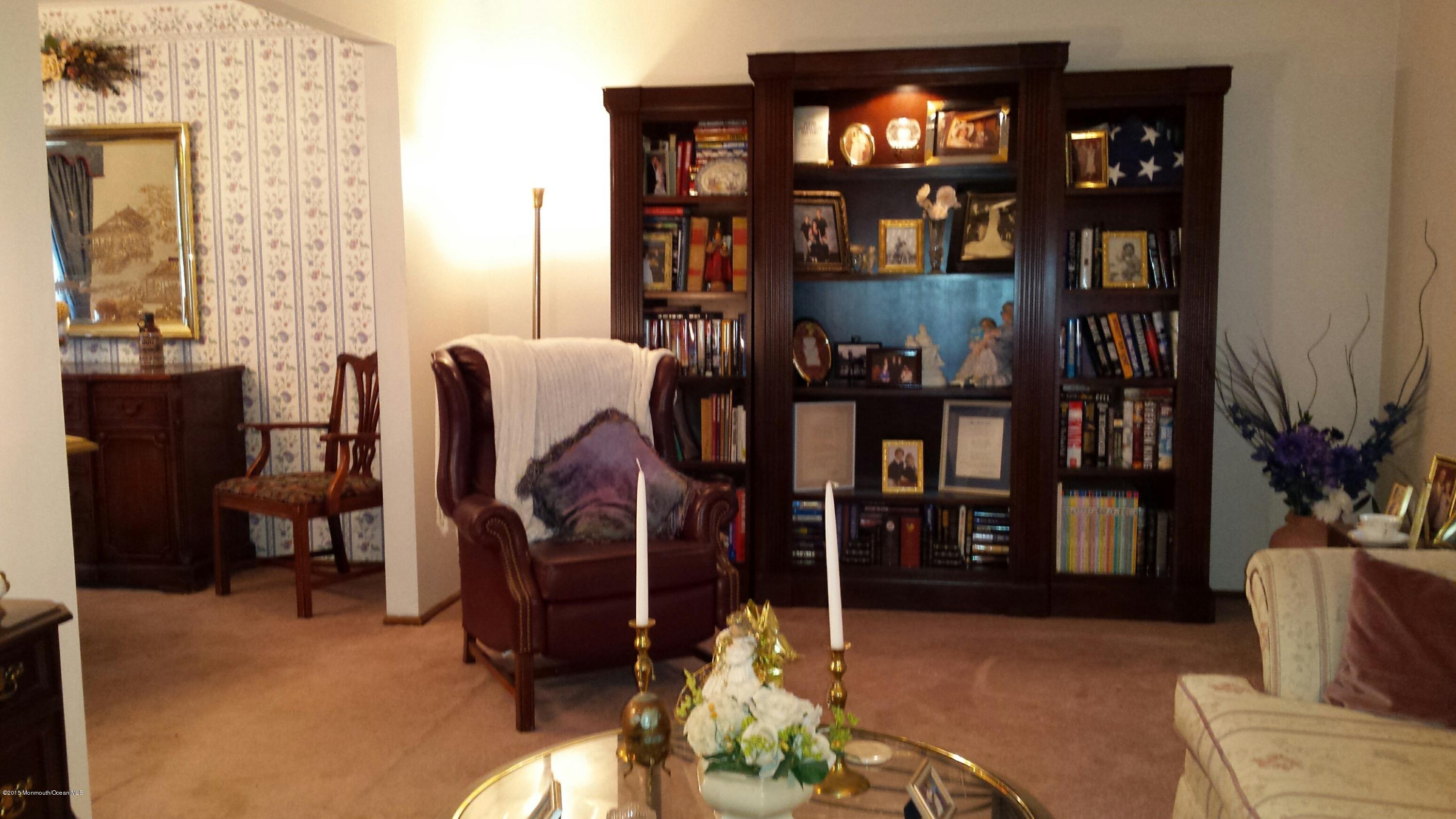 6 Spicy Pond Road Howell, NJ 07731 - Photo 2 of 16 Liv:Din Rm