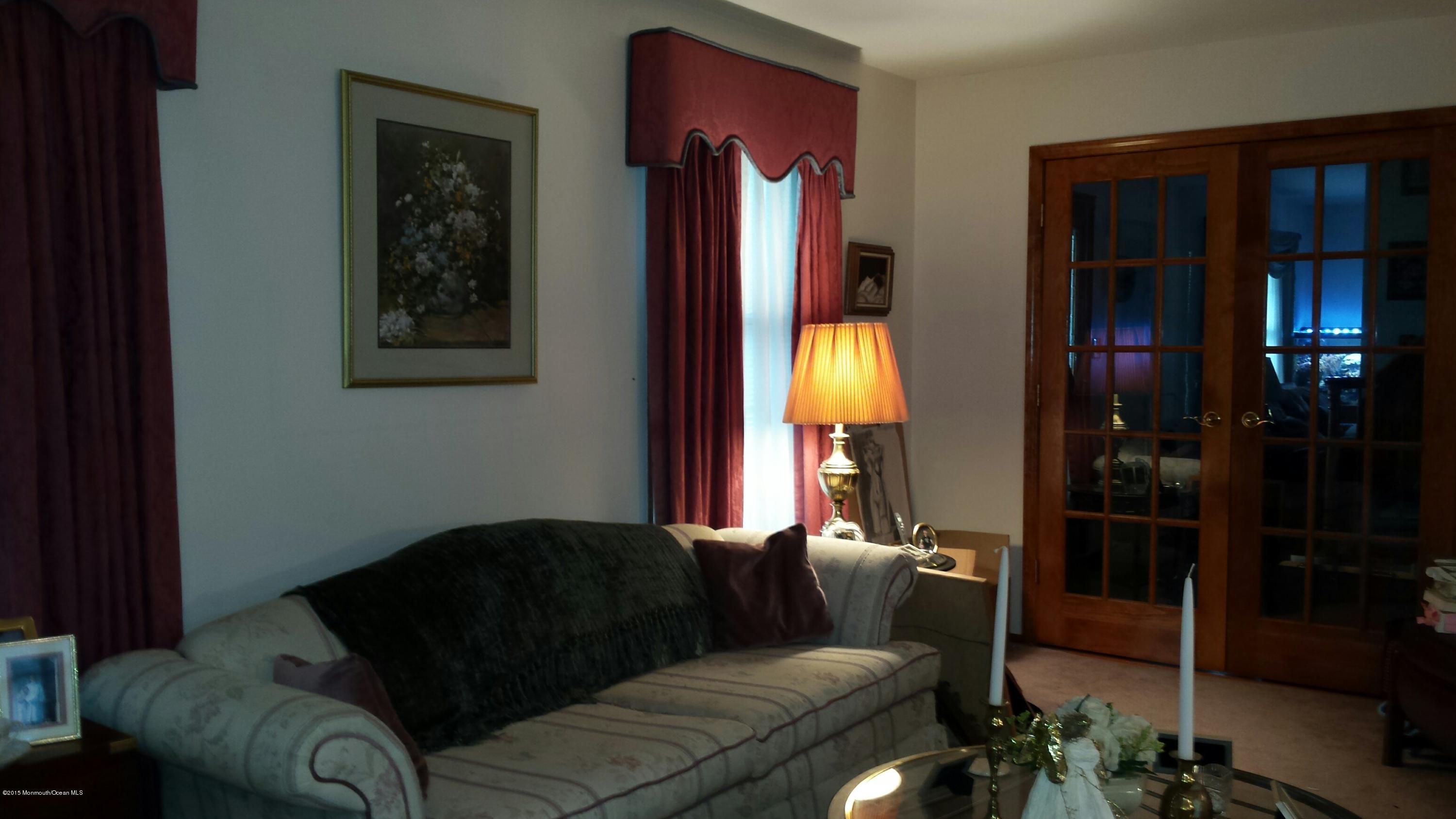 6 Spicy Pond Road Howell, NJ 07731 - Photo 4 of 16 Liv RM