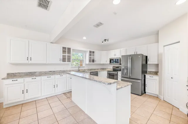 $3,400 | 5435 South 5th Street, St. Augustine, FL 32080