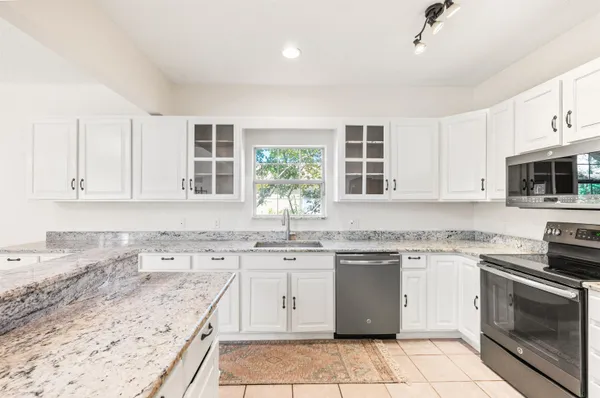 $3,400 | 5435 South 5th Street, St. Augustine, FL 32080