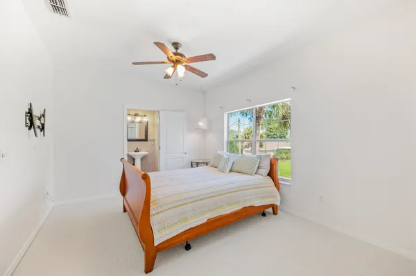 $3,400 | 5435 South 5th Street, St. Augustine, FL 32080