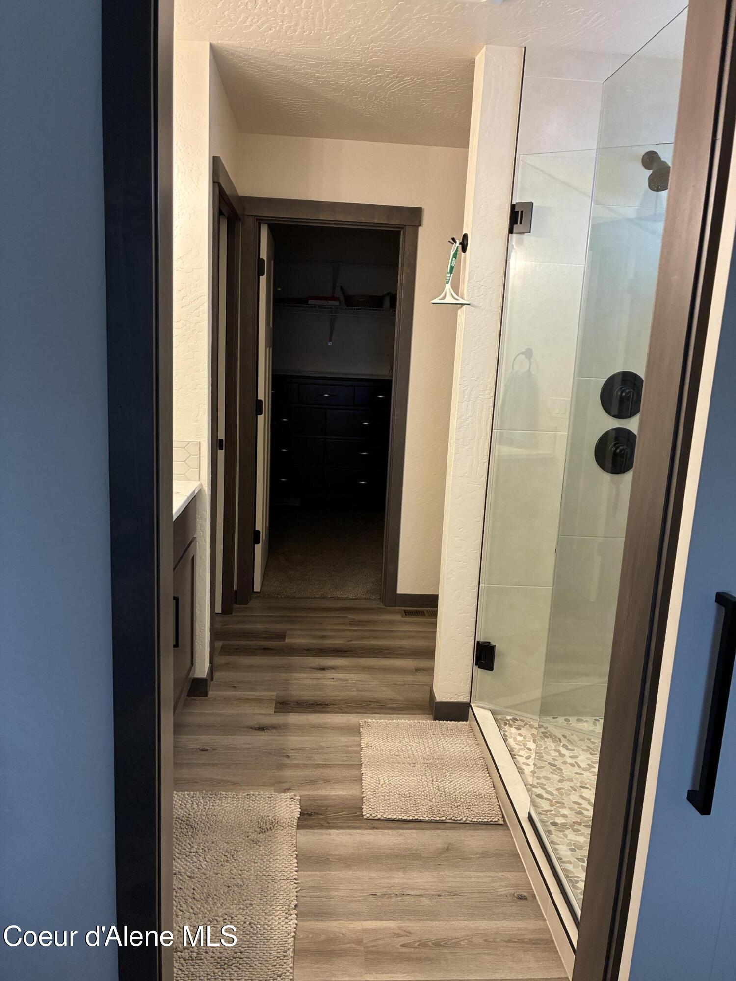 9060 West Oats Avenue Rathdrum, ID 83858 - Photo 18 of 28 MAIN BATH TO CLOSET