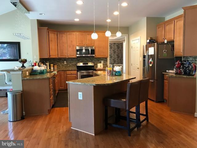 1815 Weybridge Road Frederick, MD 21702 - Photo 5 of 21 Kitchen