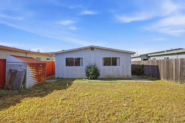 $495,000 | 415 Spruce Circle, Watsonville, CA 95076