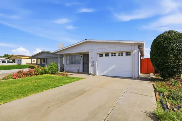 $495,000 | 415 Spruce Circle, Watsonville, CA 95076