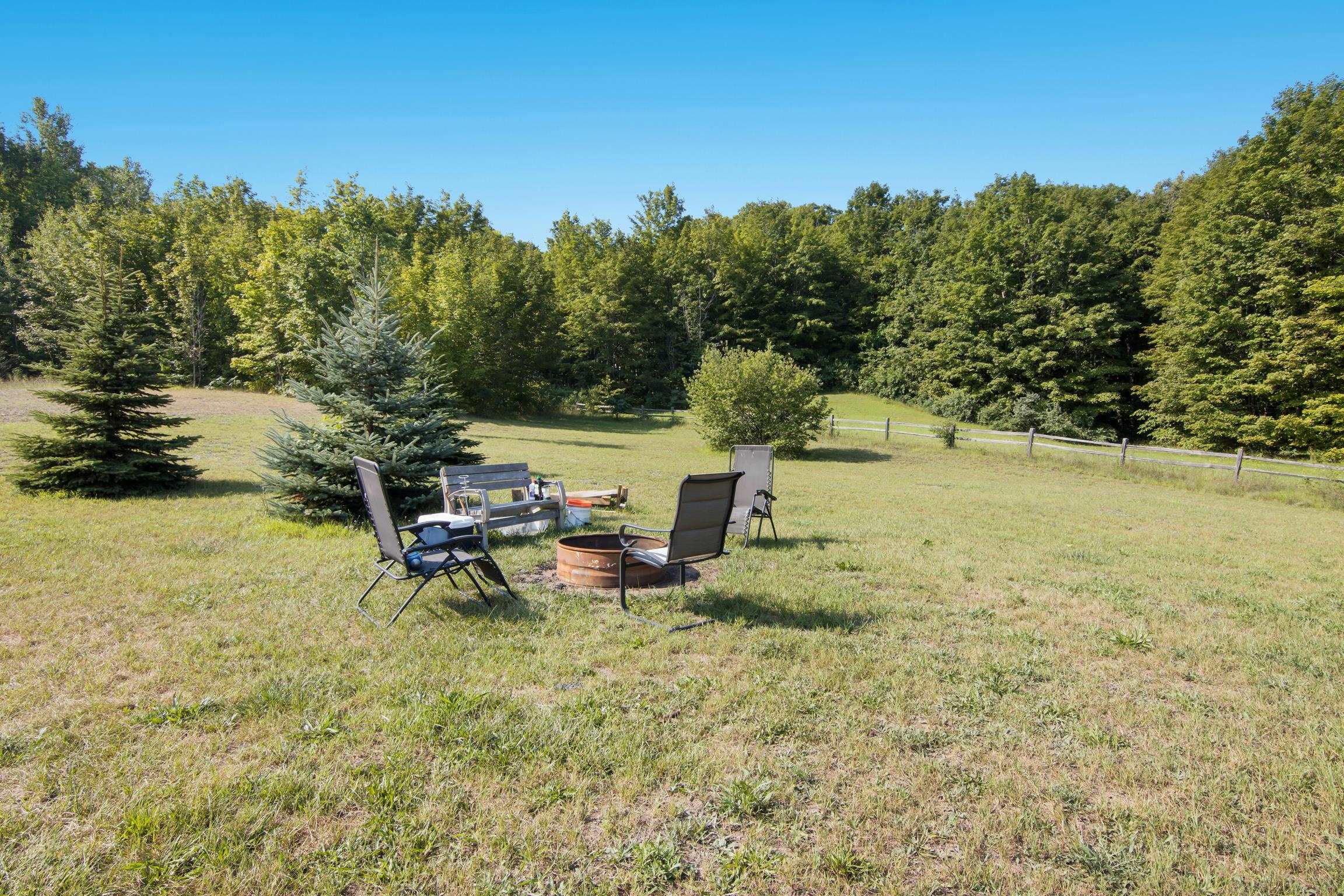 11026 East Pobuda Road Suttons Bay, MI 49682 - Photo 40 of 54 1937739-eb1ef539-c585-469e-b23b-e577fedd1812.JPG