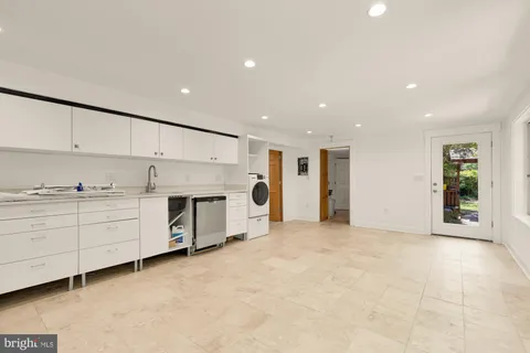 $2,825,000 | 3446 Oakwood Terrace Northwest, Washington, DC 20010