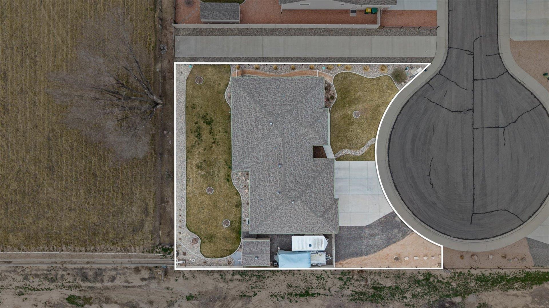 686 Beech Avenue Fruita, CO 81521 - Photo 7 of 33 view of a mirror