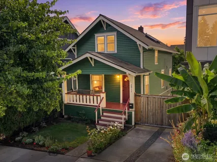 $735,000 | 2811 Southwest Dakota Street, Seattle, WA 98126