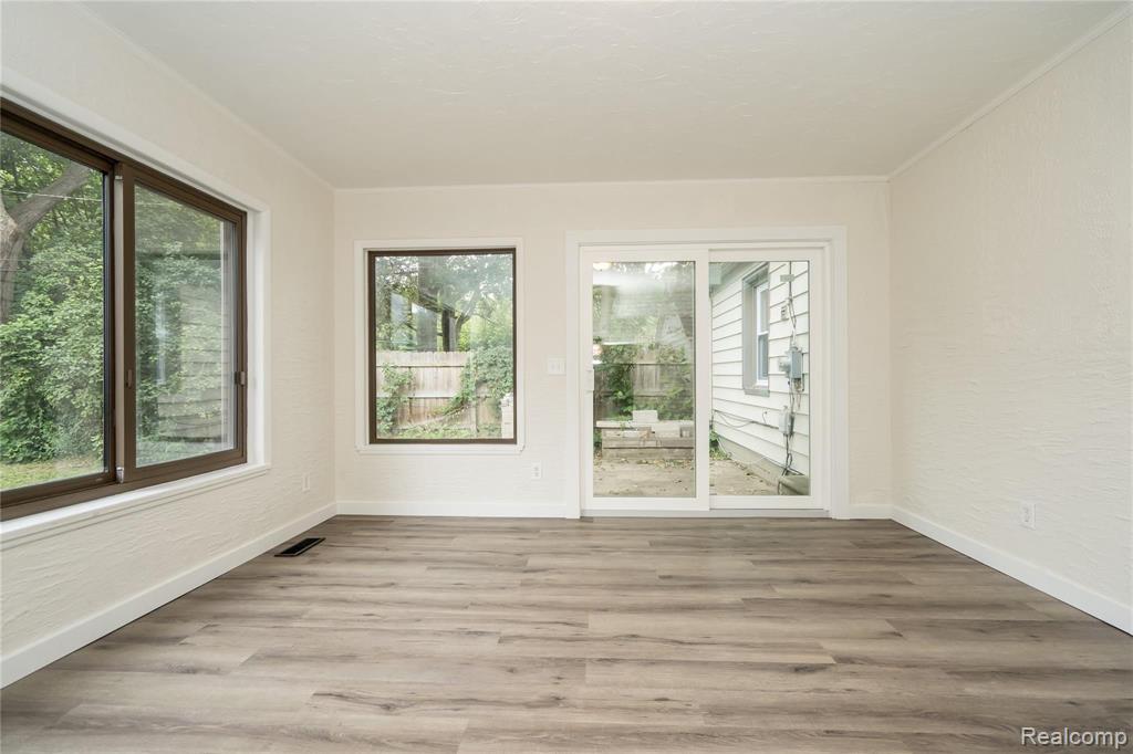 680 East Auburn Road Rochester Hills, MI 48307 - Photo 24 of 50