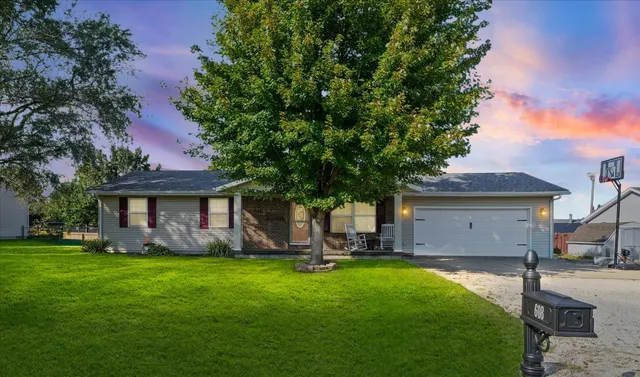 $219,900 | 608 Ridge Road, Philo, IL 61864