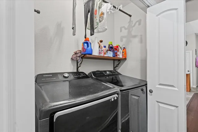 $219,900 | 608 Ridge Road, Philo, IL 61864