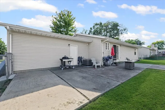 $219,900 | 608 Ridge Road, Philo, IL 61864