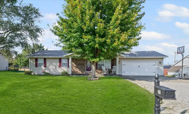 $219,900 | 608 Ridge Road, Philo, IL 61864