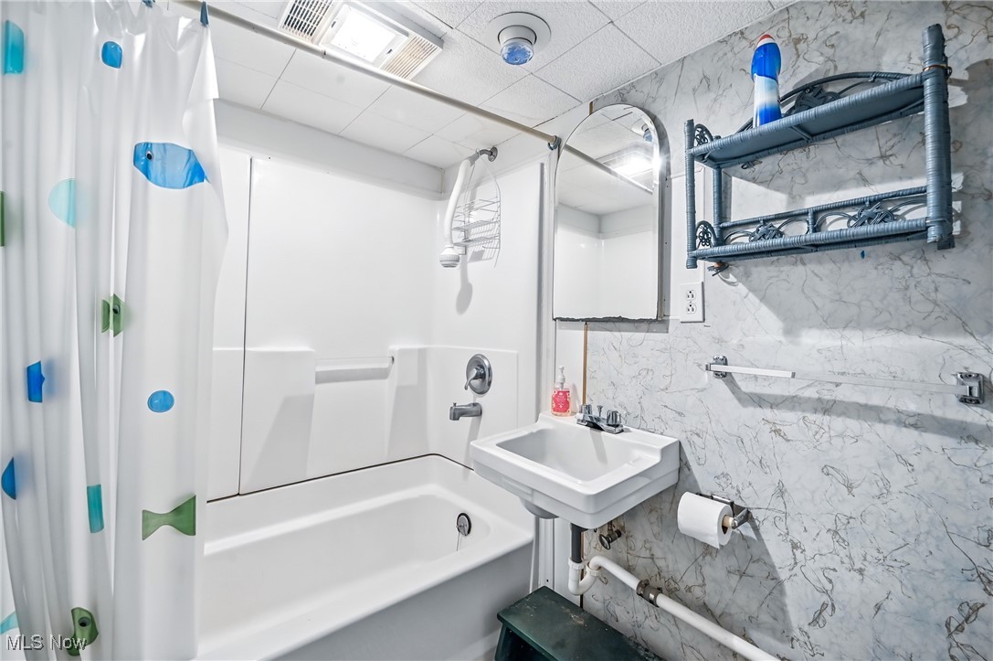1808 Depot Road Salem, OH 44460 - Photo 44 of 50 Lower level Full Bath