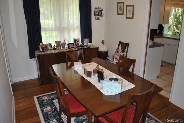11508 Douglas Road Temperance, MI 48182 - Photo 6 of 19 DSC_0981.jpg