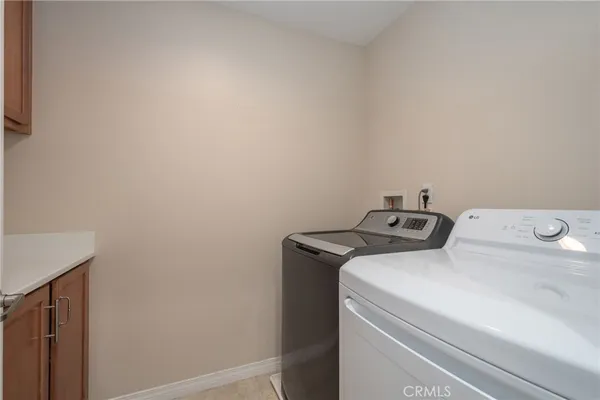 $889,000 | 28802 Silversmith Drive, Valencia, CA 91354
