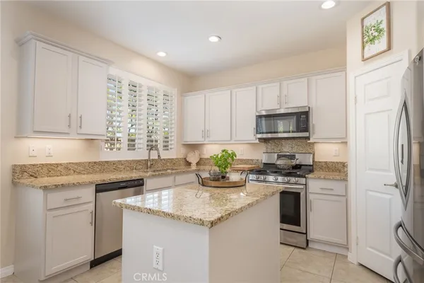 $889,000 | 28802 Silversmith Drive, Valencia, CA 91354