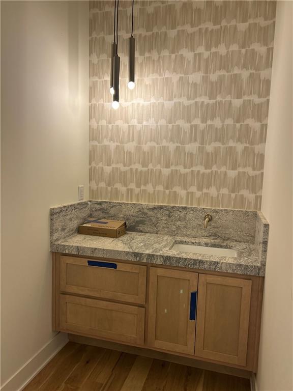 7143 Cedar Street Prairie Village, KS 66208 - Photo 12 of 36