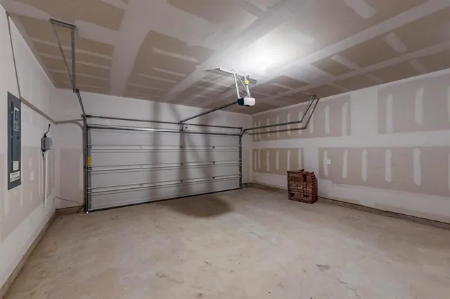 a view of a room with an empty space