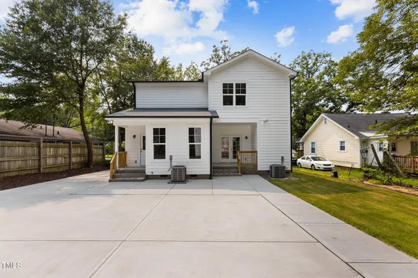 $1,900 | 214 North Guthrie Avenue, Unit A, Durham, NC 27703