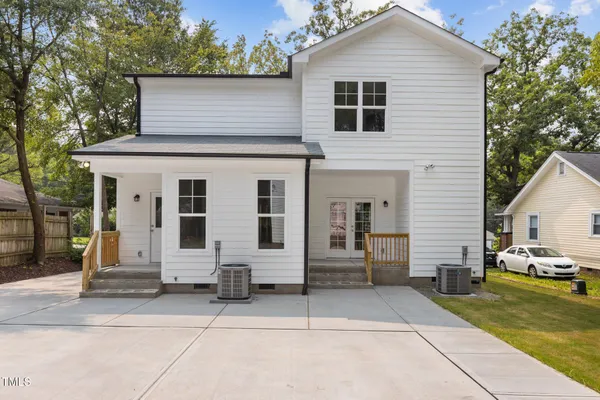 $1,900 | 214 North Guthrie Avenue, Unit A, Durham, NC 27703