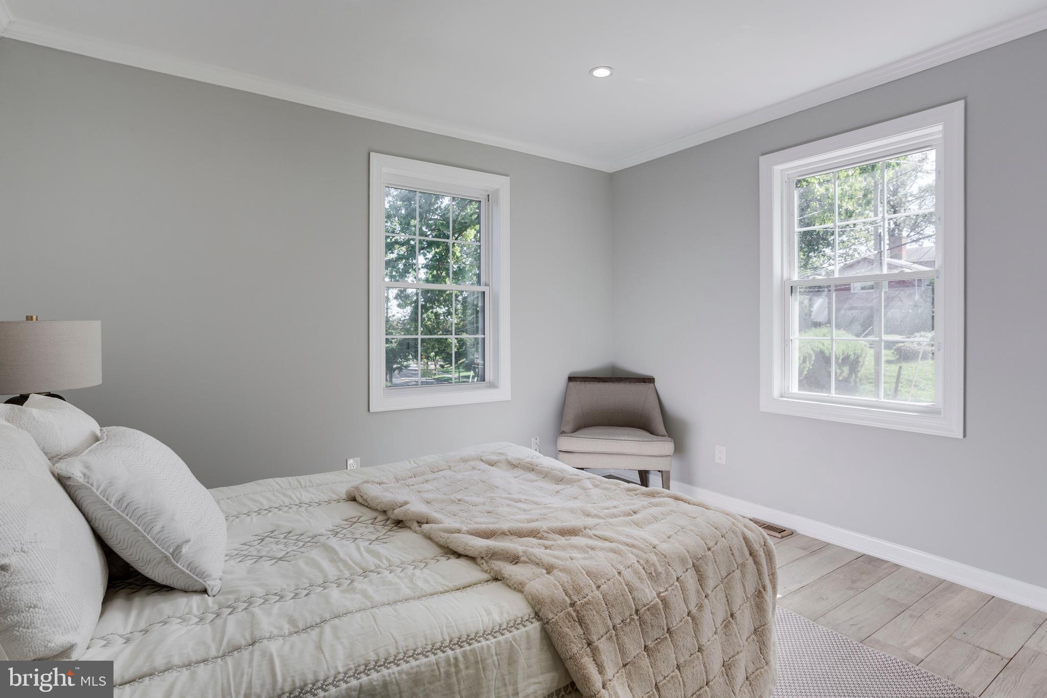 3620 Suitland Road Southeast Washington, DC 20020 - Photo 21 of 43 1st floor bedroom