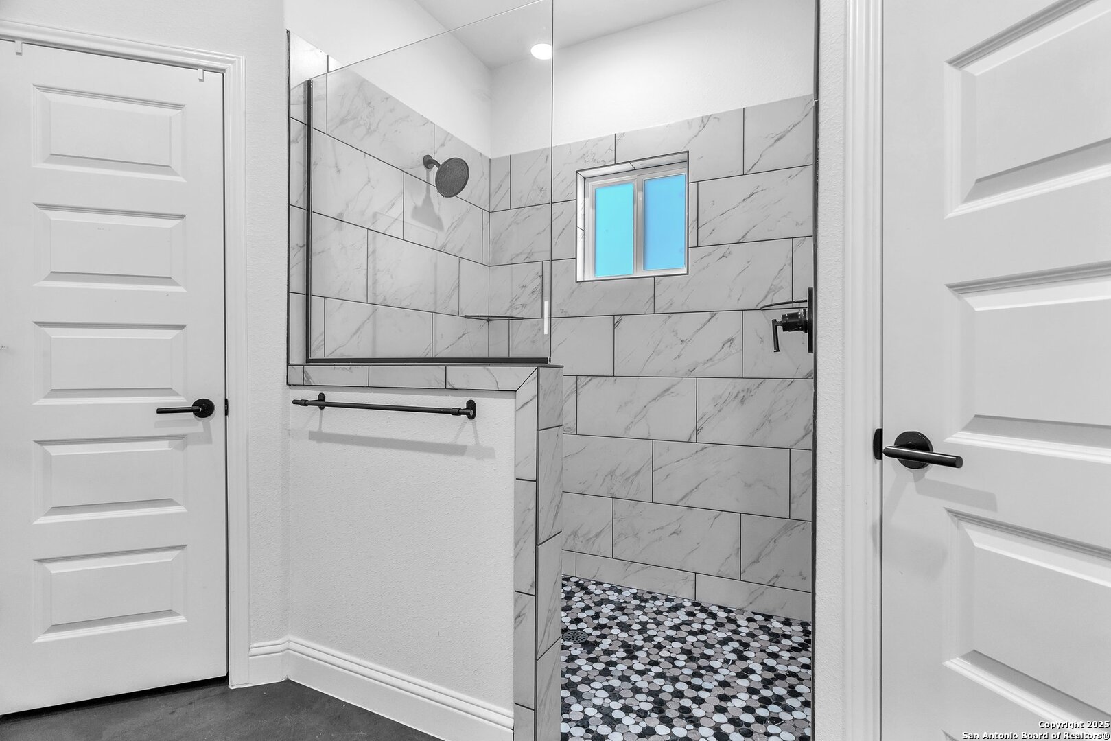 348 Fawn Drive Spring Branch, TX 78070 - Photo 33 of 48 a bathroom with a shower