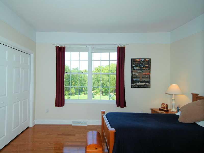 2315 Rochester Road Franklin Park, PA 15237 - Photo 17 of 25 Bedroom. Additional bedroom...