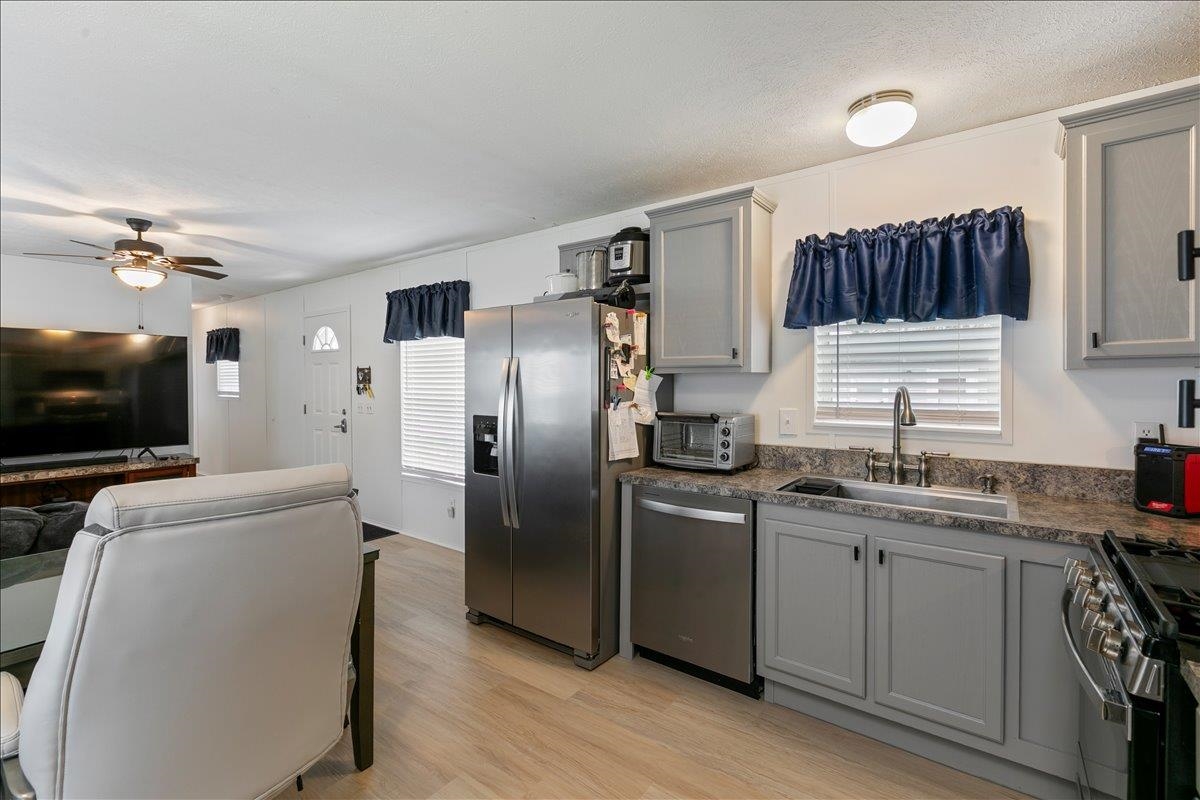 30 Kendall Pond Road, Unit 90 Derry, NH 03038 - Photo 8 of 25