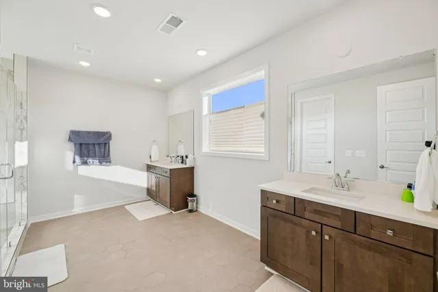 $4,700 | 42051 Night Nurse Circle, Ashburn, VA 20148