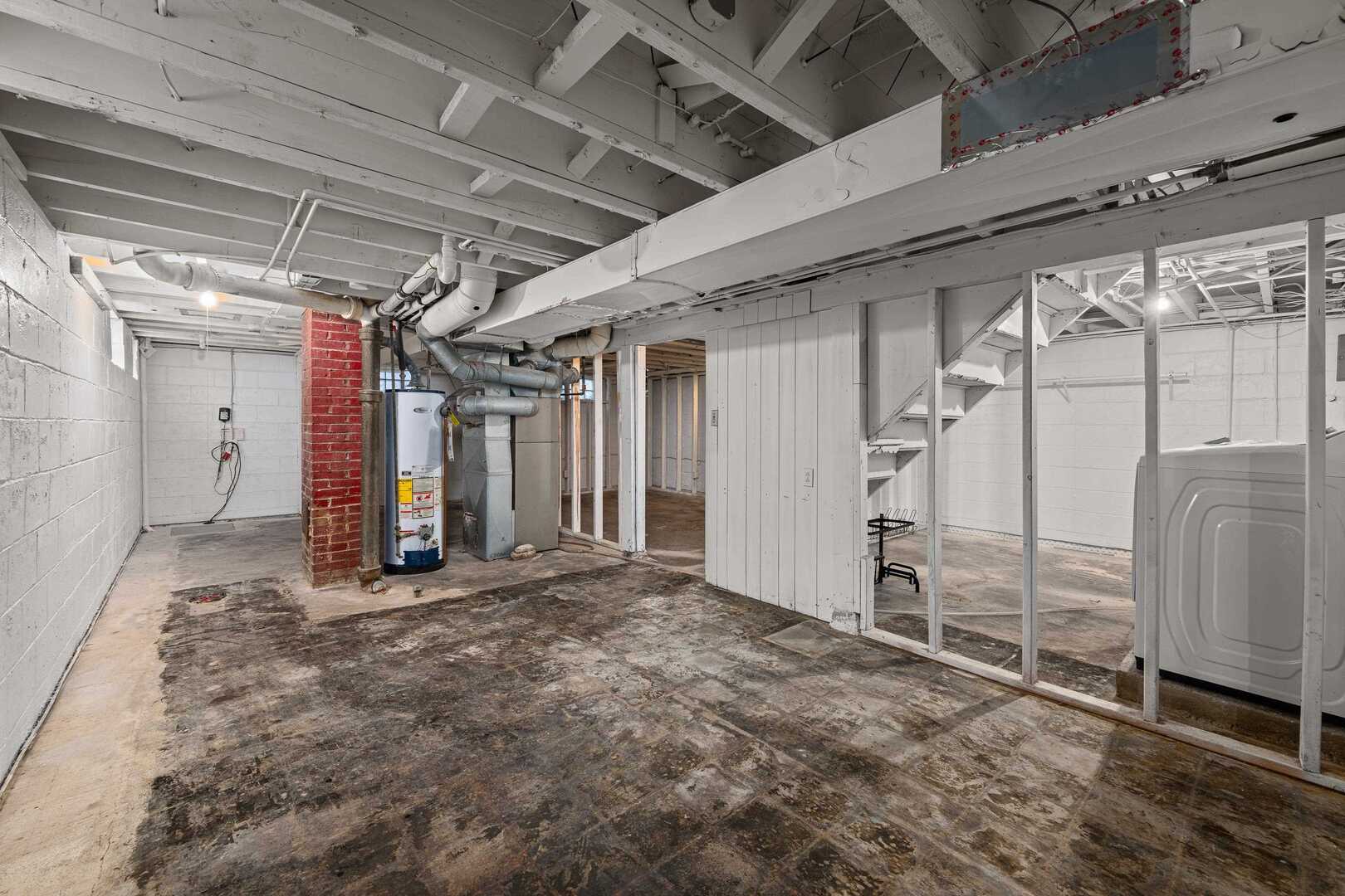 2517 3rd Street East Moline, IL 61244 - Photo 19 of 22 a view of empty room