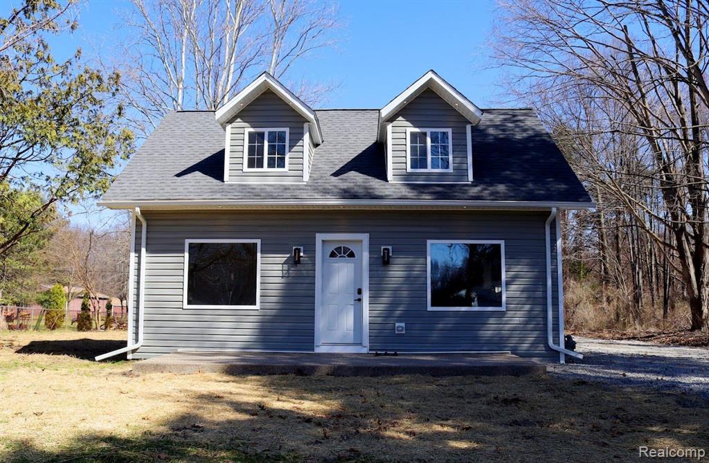18273 Savage Road Belleville, MI 48111 - Photo 1 of 24