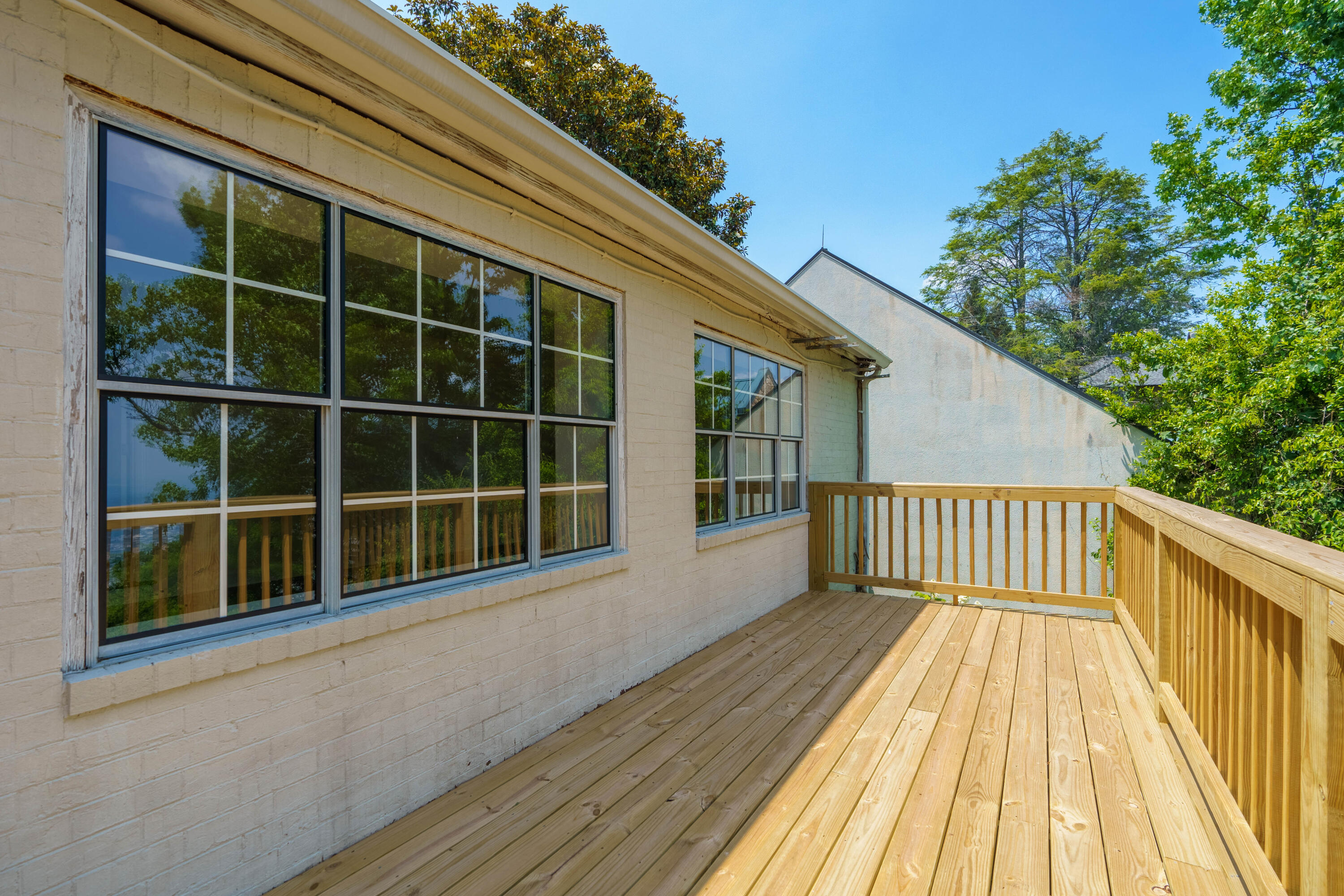 1003 East Brow Road Lookout Mountain, TN 37350 - Photo 29 of 40 16 - 1003 E Brow Rd - Exterior