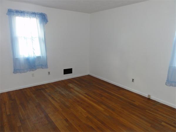 12 Phillip Road Billerica, MA 01821 - Photo 11 of 18 Gallery Image 11